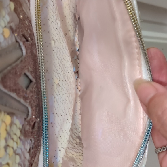 Girls OMG accessories sequined unicorn backpack - Picture 4 of 6